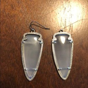 Kendra Scott skylar arrowhead earrings